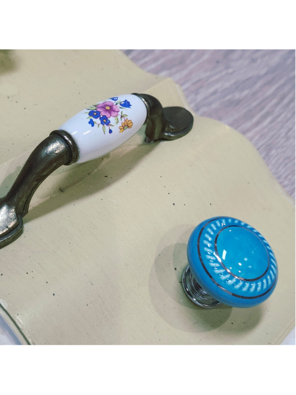 Handmade wall knob hook shelf repurposed drawer front - Picture 4 of 6